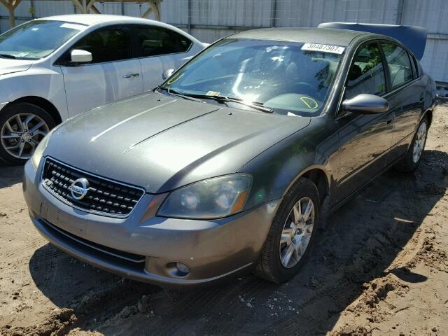 1N4AL11D46N382425 - 2006 NISSAN ALTIMA S GRAY photo 2