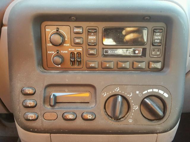 2B4FP25B9YR517114 - 2000 DODGE CARAVAN SILVER photo 9