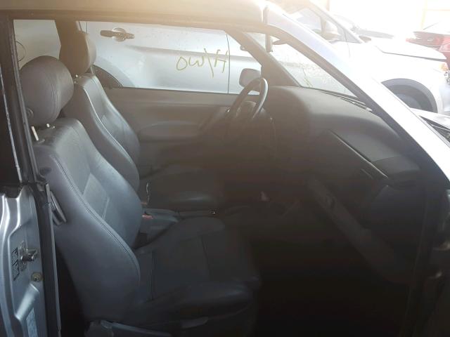 3VWDC21V02M810708 - 2002 VOLKSWAGEN CABRIO GLX 银色 照片 5