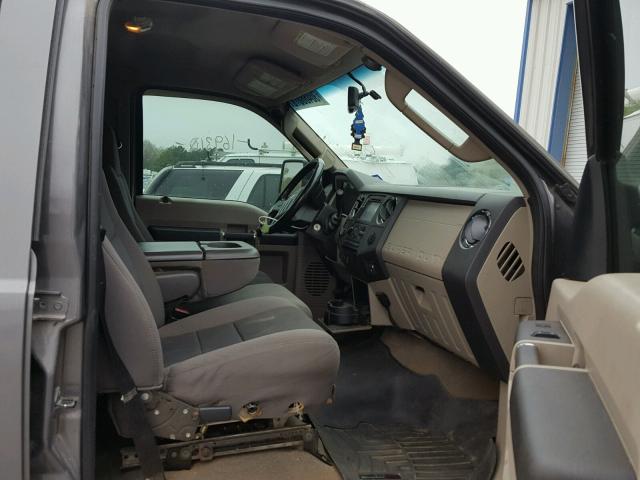 1FTSW21R09EA18644 - 2009 FORD F250 SUPER GRAY photo 5