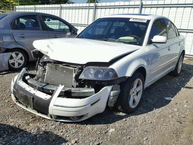 WVWTH63B94P100052 - 2004 VOLKSWAGEN PASSAT GLX 白色 照片 2