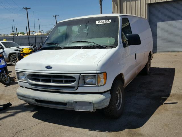 1FTRE1427YHB56642 - 2000 FORD ECONOLINE WHITE photo 2