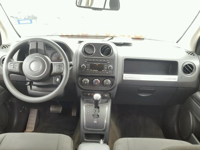 1C4NJCBA3GD525423 - 2016 JEEP COMPASS SP WHITE photo 9