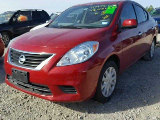 3N1CN7AP2EL820614 - 2014 NISSAN VERSA S/S RED photo 2