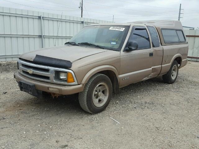 1GCCS19XXV8145441 - 1997 CHEVROLET S TRUCK S1 GOLD photo 2