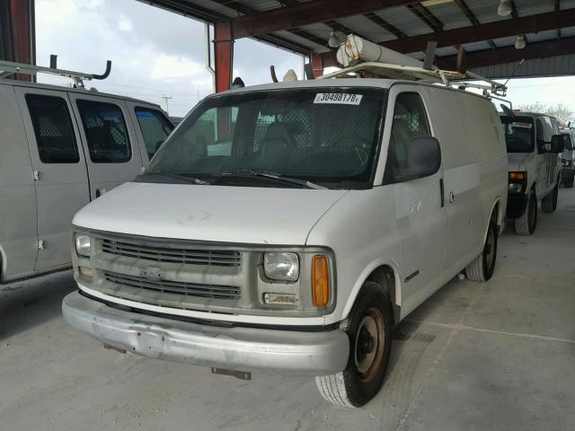 1GCFG25W1W1038158 - 1998 CHEVROLET EXPRESS G2 TWO TONE photo 2