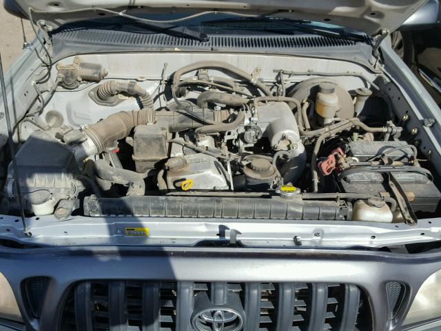 5TENL42N72Z070305 - 2002 TOYOTA TACOMA SILVER photo 7