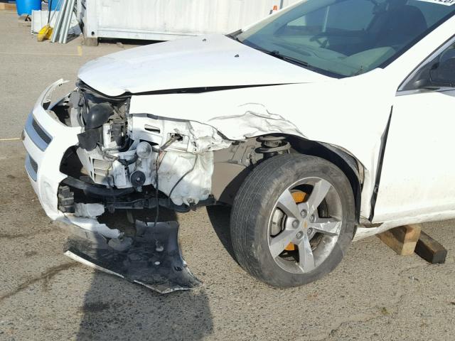1G1ZA5EBXAF306500 - 2010 CHEVROLET MALIBU LS თეთრი ფოტო 9