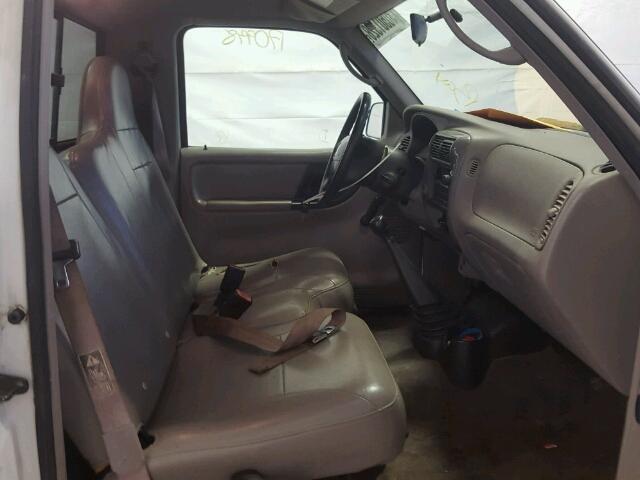 4F4YR12D73TM02820 - 2003 MAZDA B2300 WHITE photo 5