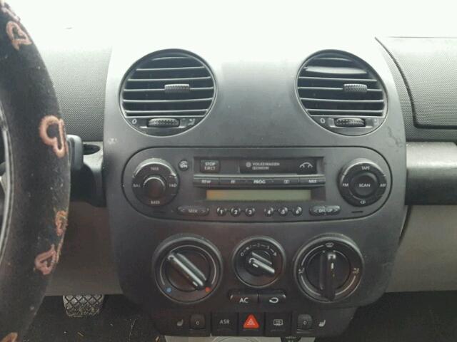 3VWCD21C6YM472005 - 2000 VOLKSWAGEN NEW BEETLE 银色 照片 9