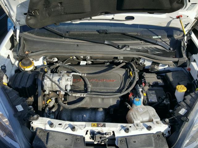 ZFBERFAB7H6D70357 - 2017 RAM PROMASTER 白色 照片 7