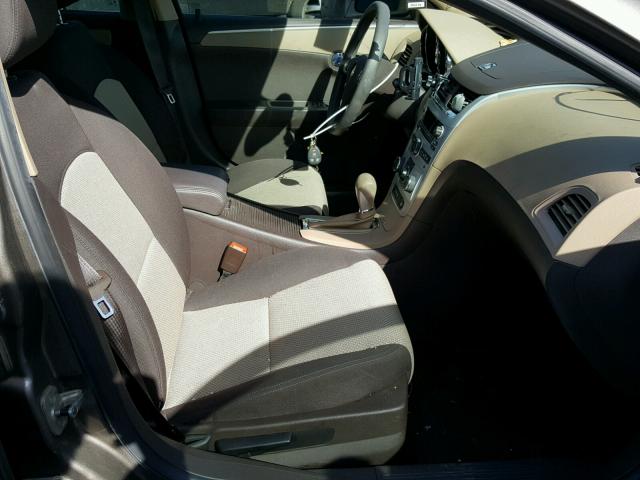 1G1ZB5EB1AF123242 - 2010 CHEVROLET MALIBU LS GRAY photo 5