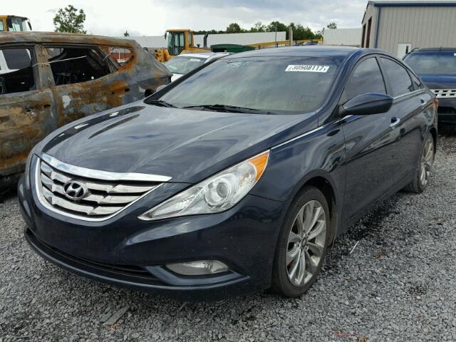 5NPEC4AC4CH371313 - 2012 HYUNDAI SONATA SE BLUE photo 2