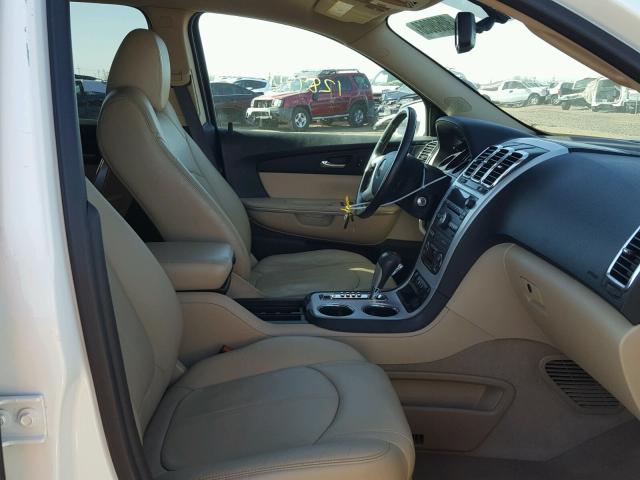 1GKLVMED0AJ178086 - 2010 GMC ACADIA SLT თეთრი ფოტო 5