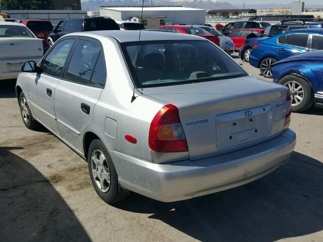 KMHCG45CX2U358295 - 2002 HYUNDAI ACCENT GL SILVER photo 3