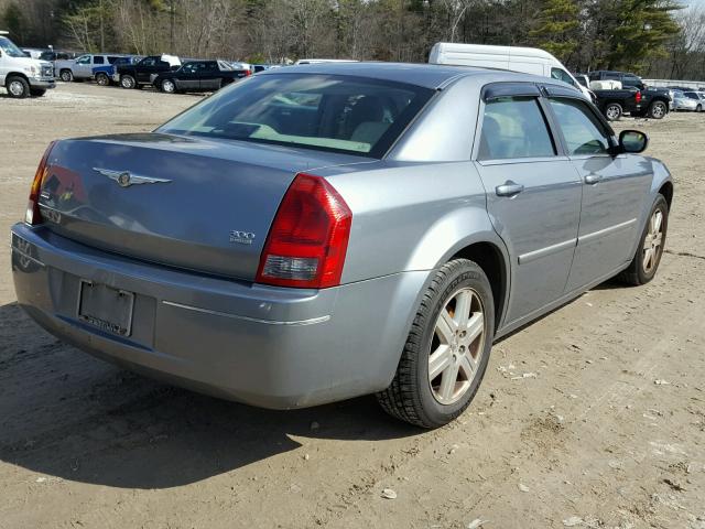 2C3KK53G96H280695 - 2006 CHRYSLER 300 TOURIN GRAY photo 4