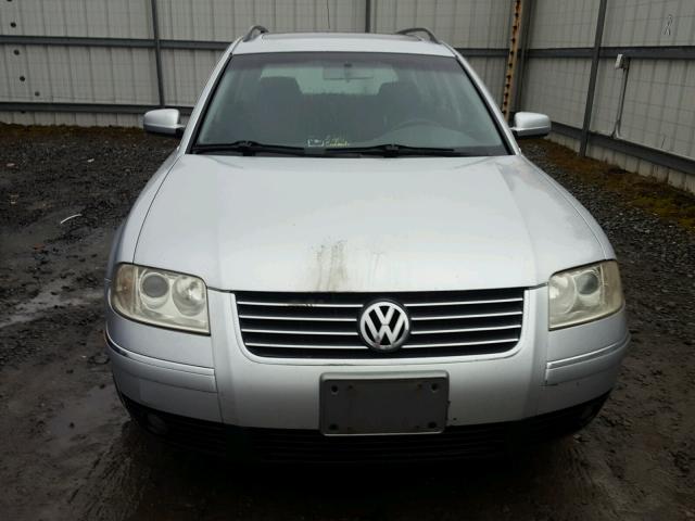 WVWVD63B82E263787 - 2002 VOLKSWAGEN PASSAT GLS SILVER photo 9