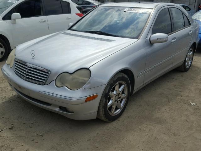 WDBRF61J23A460631 - 2003 MERCEDES-BENZ C 240 SILVER photo 2