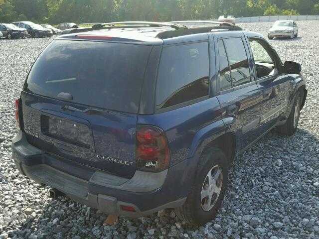 1GNDS13S422117660 - 2002 CHEVROLET TRAILBLAZE BLUE photo 4