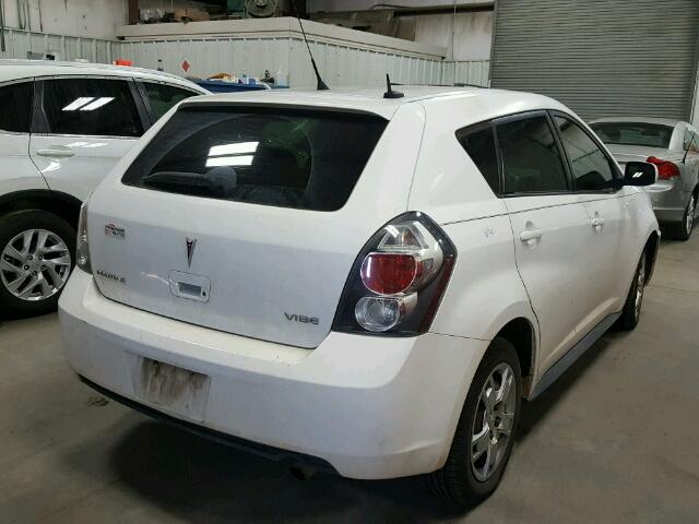 5Y2SP67029Z455471 - 2009 PONTIAC VIBE WHITE photo 4