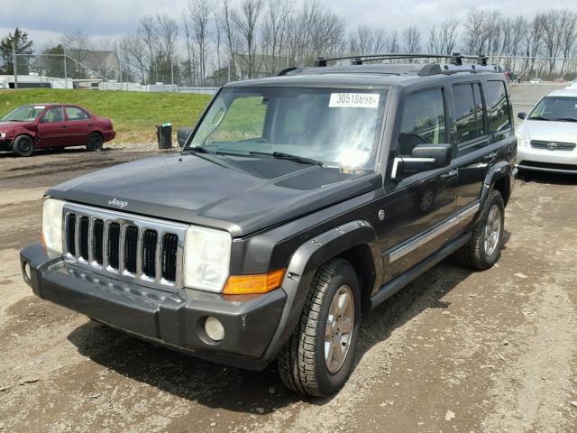 1J8HG582X6C245731 - 2006 JEEP COMMANDER BLACK photo 2