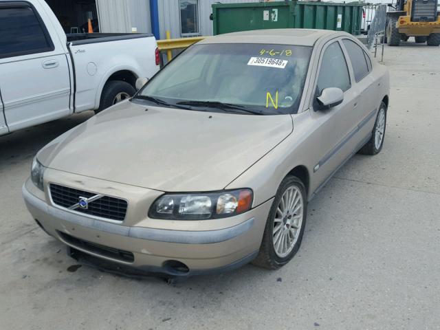 YV1RS58D412035937 - 2001 VOLVO S60 2.4T GOLD photo 2