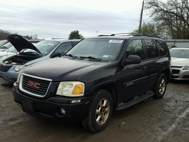 1GKDT13SX22423062 - 2002 GMC ENVOY BLACK photo 2