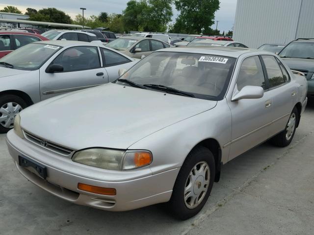 JT2GK13E3S0128184 - 1995 TOYOTA CAMRY XLE BEIGE photo 2