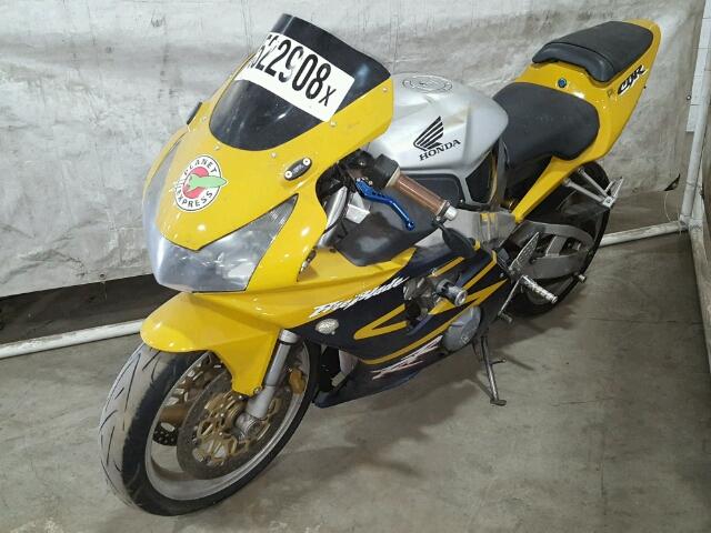 JH2SC50052M005260 - 2002 HONDA CBR900 RR YELLOW photo 2