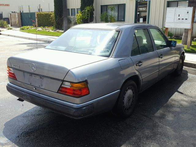 WDBEA30D6NB647665 - 1992 MERCEDES-BENZ 300 E GRAY photo 4