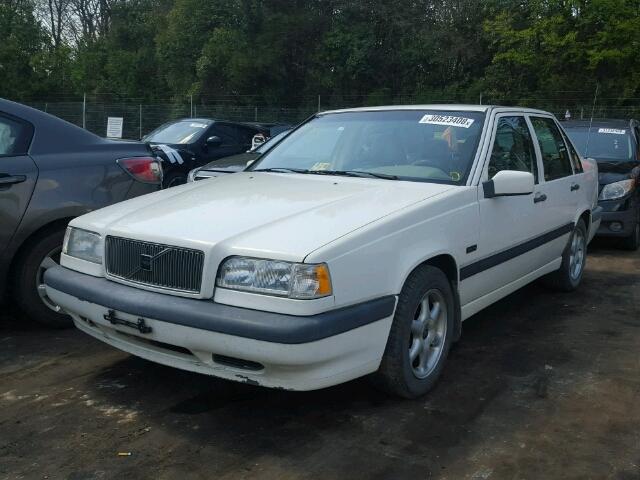 YV1LS5552V1380138 - 1997 VOLVO 850 WHITE photo 2