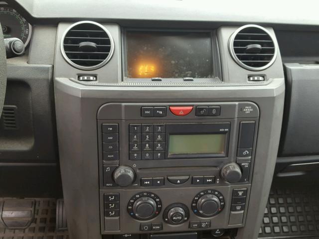 SALAE25426A383786 - 2006 LAND ROVER LR3 SE SILVER photo 9