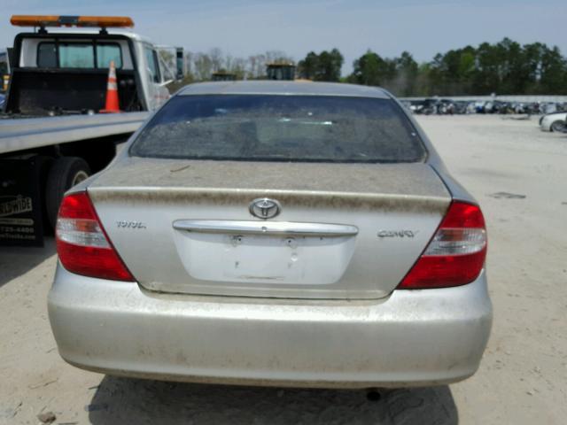 4T1BE32K14U361502 - 2004 TOYOTA CAMRY LE SILVER photo 9