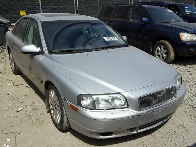 YV1TS92DX41360172 - 2004 VOLVO S80 SILVER photo 1