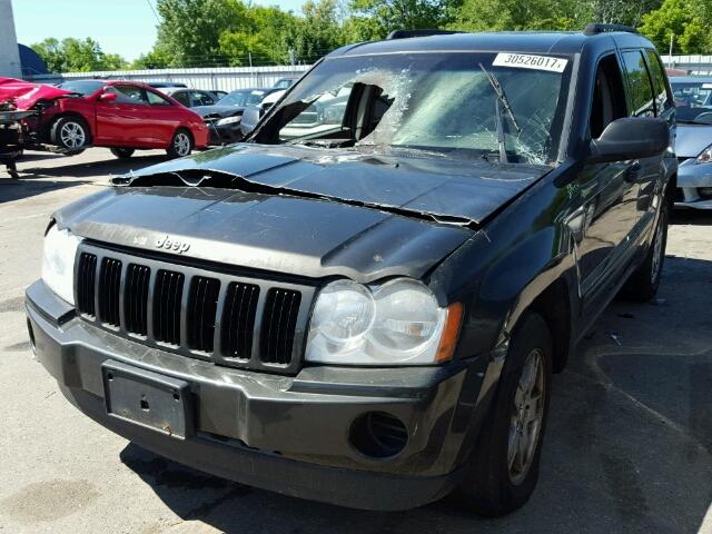 1J4GR48K86C176331 - 2006 JEEP GRAND CHER GRAY photo 2