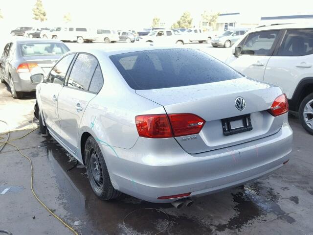 3VW2K7AJ7EM327824 - 2014 VOLKSWAGEN JETTA BASE 银色 照片 3