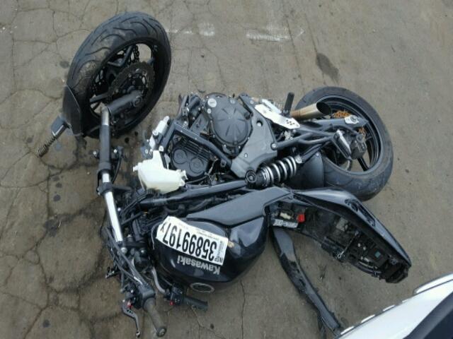 JKAEXEC13BDA64786 - 2011 KAWASAKI EX650 C 黑色 照片 10