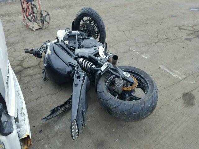 JKAEXEC13BDA64786 - 2011 KAWASAKI EX650 C 黑色 照片 3