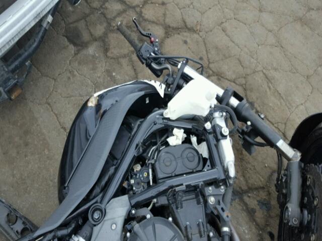 JKAEXEC13BDA64786 - 2011 KAWASAKI EX650 C 黑色 照片 5