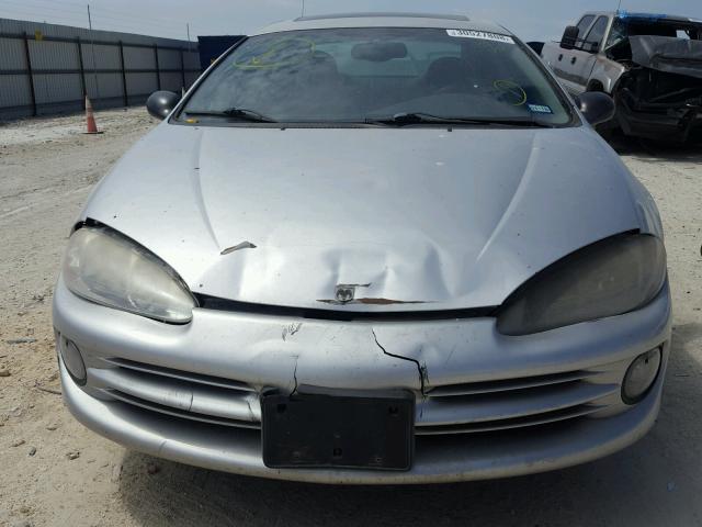 2B3HD56M03H509487 - 2003 DODGE INTREPID E SILVER photo 9