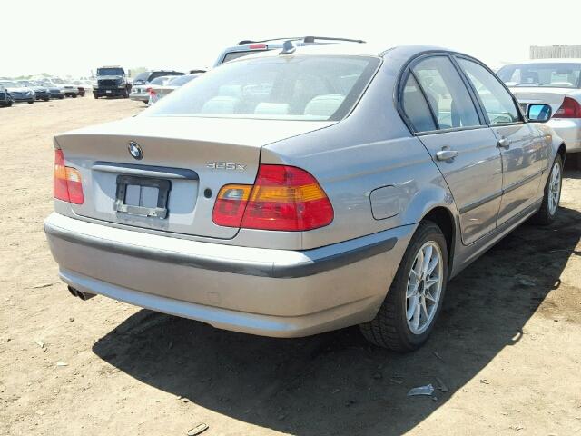 WBAEU33405PR18627 - 2005 BMW 325 XI GRAY photo 4