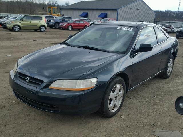 1HGCG2258YA027239 - 2000 HONDA ACCORD EX GREEN photo 2