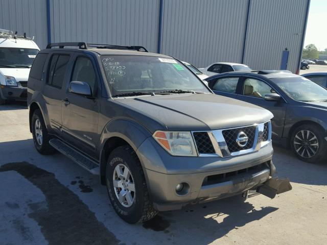 5N1AR18W05C720683 - 2005 NISSAN PATHFINDER GRAY photo 1