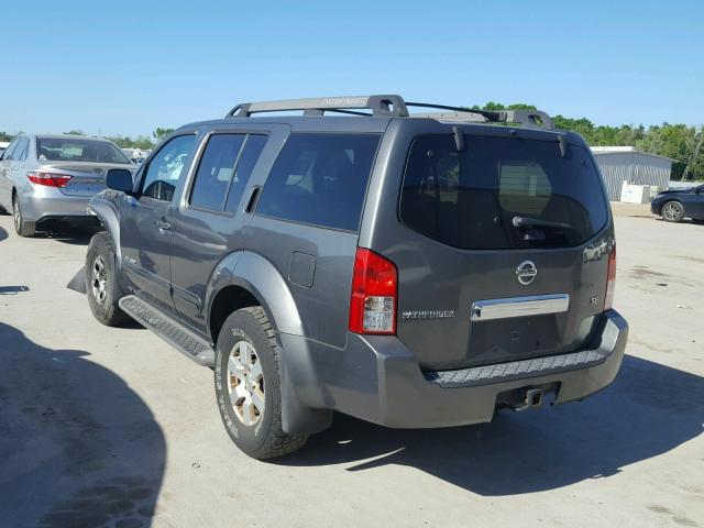 5N1AR18W05C720683 - 2005 NISSAN PATHFINDER GRAY photo 3