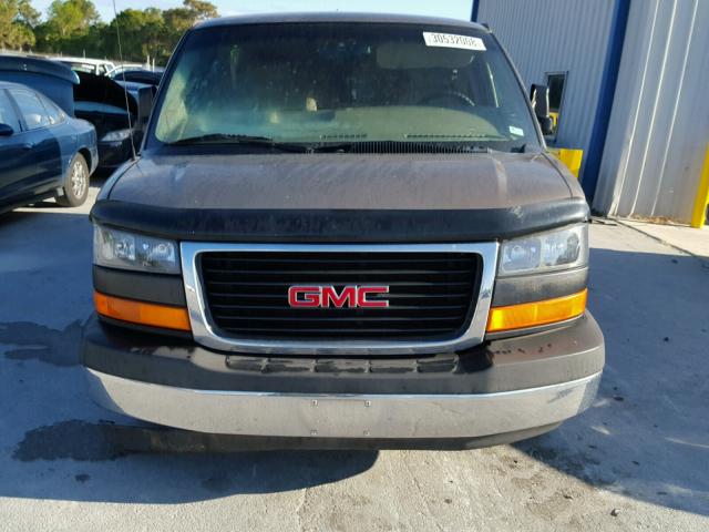 1GDFG15T331163878 - 2003 GMC SAVANA RV GOLD photo 9