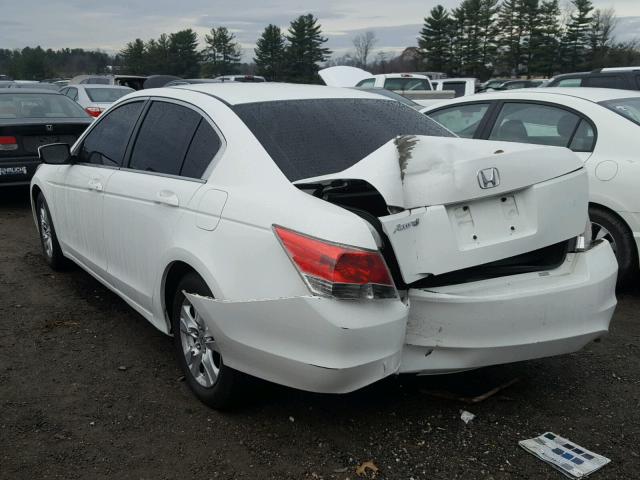 1HGCP26439A060619 - 2009 HONDA ACCORD LXP WHITE photo 3