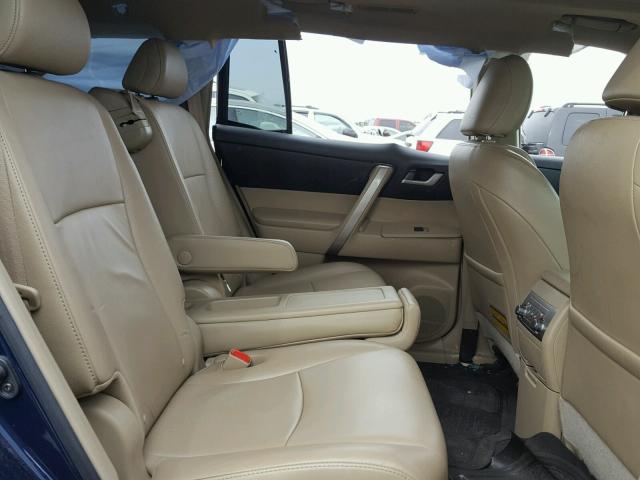 5TDBK3EH8CS165640 - 2012 TOYOTA HIGHLANDER BLUE photo 6