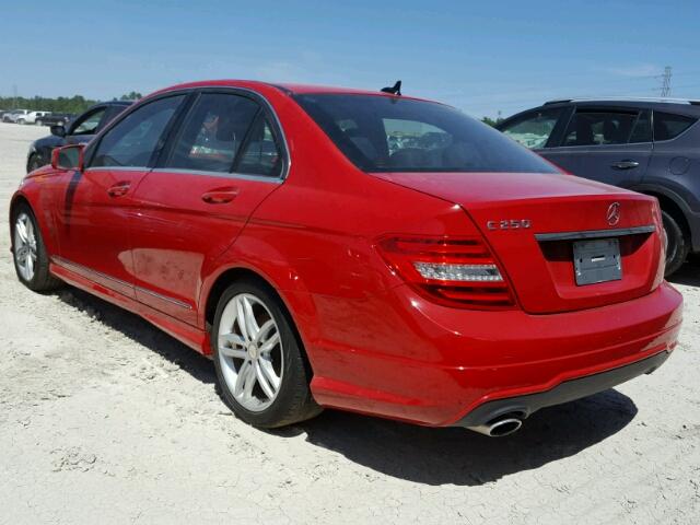 WDDGF4HB3EA930587 - 2014 MERCEDES-BENZ C 250 RED photo 3