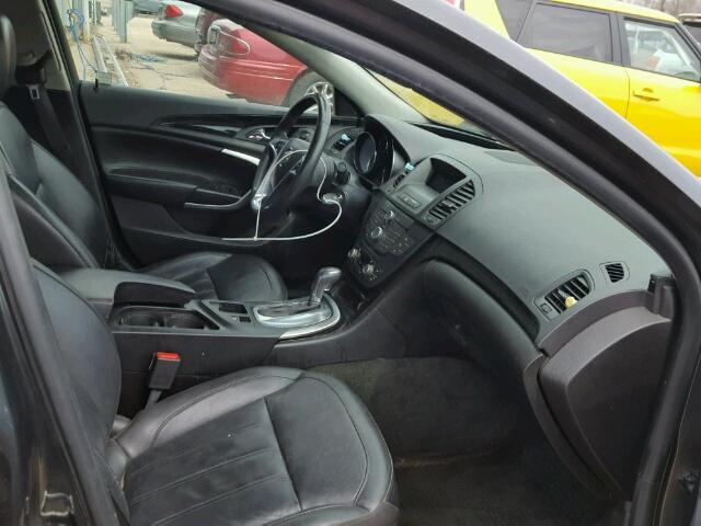 2G4GR5EK3C9156311 - 2012 BUICK REGAL Gris foto 5