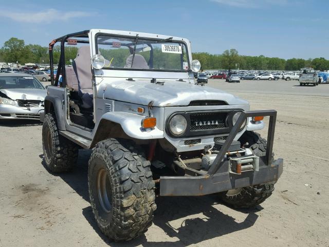 FJ40121829 - 1972 TOYOTA LANDCRUISE SILVER photo 1